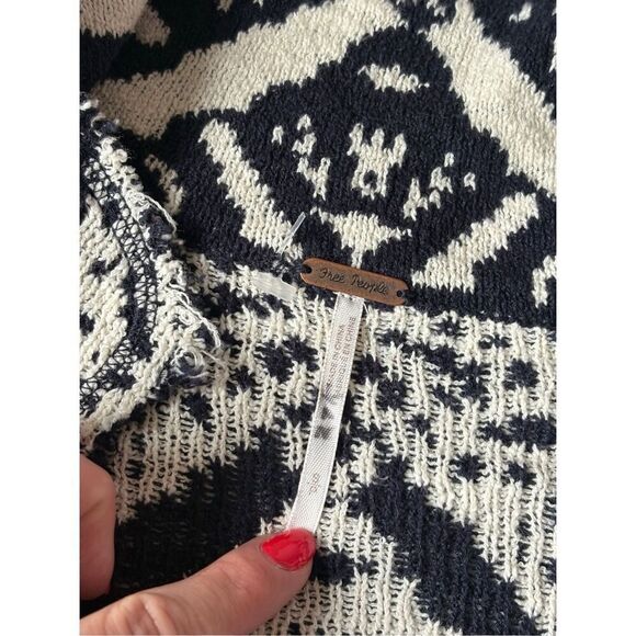 FREE PEOPLE Mandella Intarsia CARDIGAN Knit Jacket size S Boho Black White - Picture 5 of 10